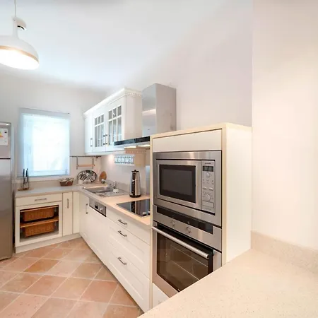 Portville Holiday Villas - Casa Di Mezzo غوجيك