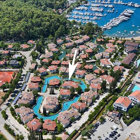 Portville Holiday Villas - Casa Di Mezzo غوجيك