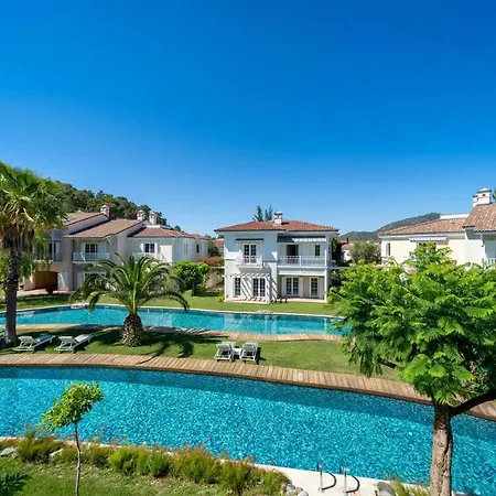 Portville Holiday Villas - Casa Di Mezzo